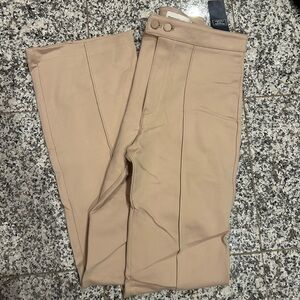 Abercombie & Fitch Tan Trousers Size XXS Short NWT